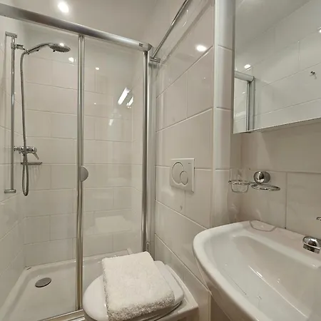 דירה Aramis Ground Floor *